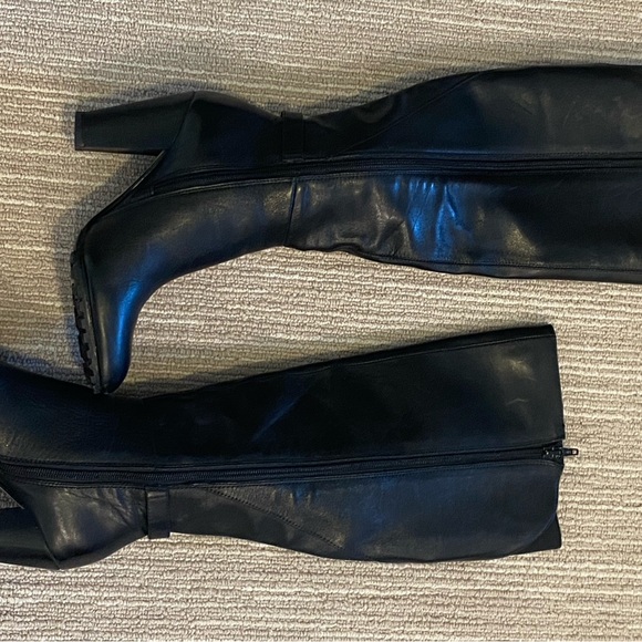 Marc Fisher tall leather heel boot. Rubber good grip sole. Size 5 1/2. - Picture 4 of 12